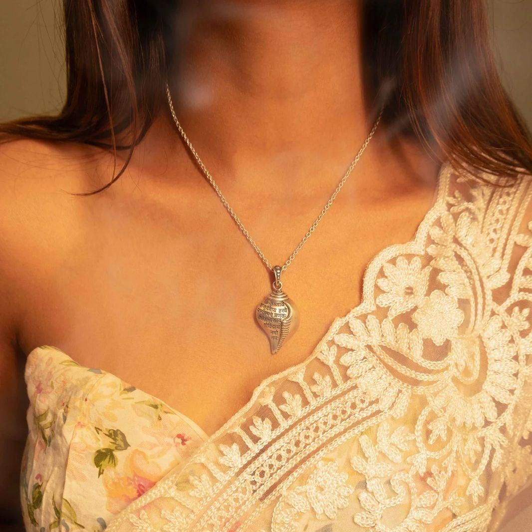 Shri Krishna Shankha Pendant with Chain with shloka